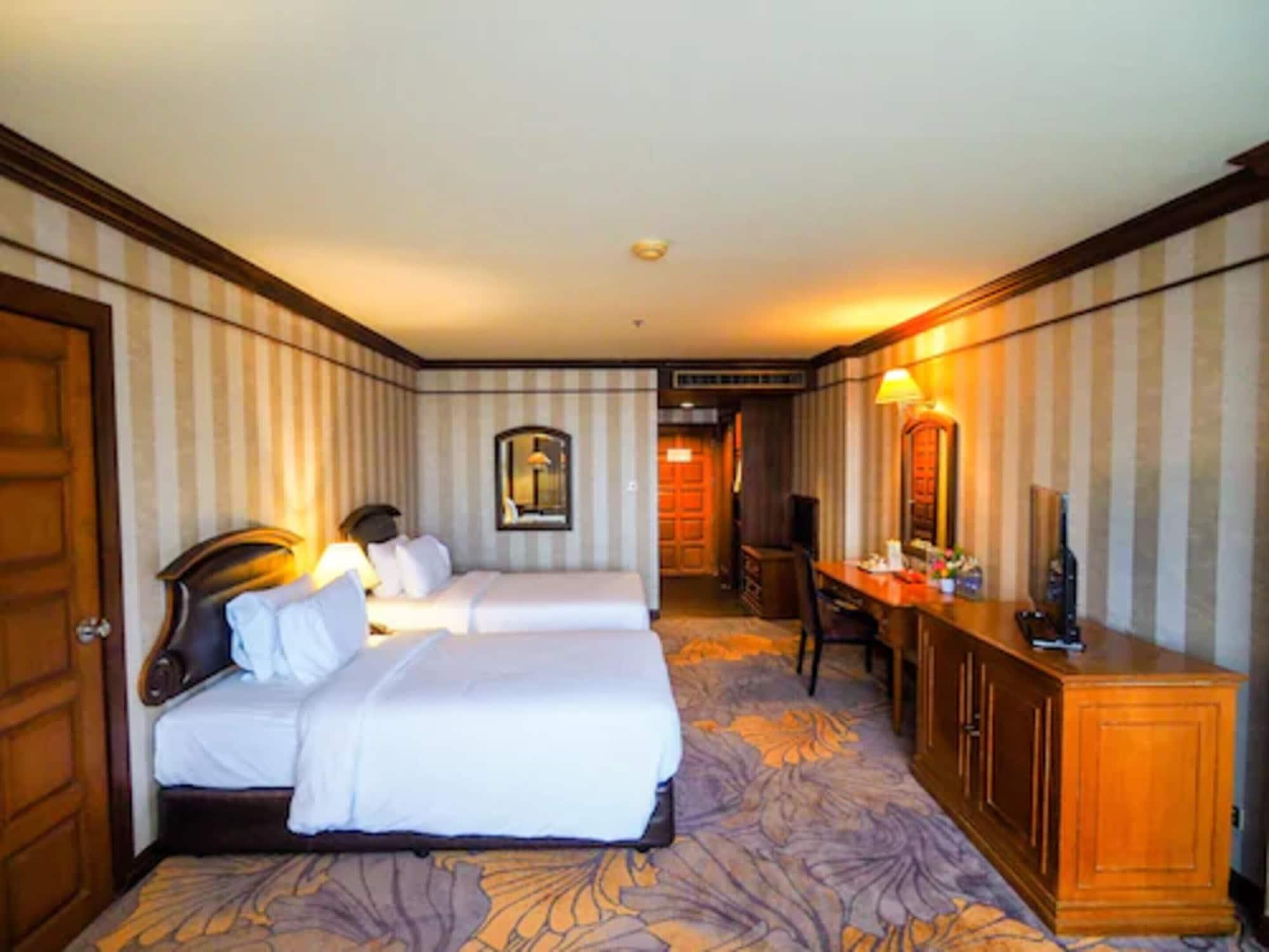 The Twin Lotus Hotel Nakhon Si Thammarat Exterior foto