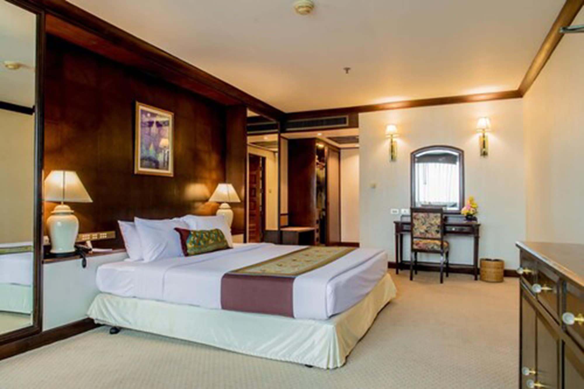 The Twin Lotus Hotel Nakhon Si Thammarat Exterior foto