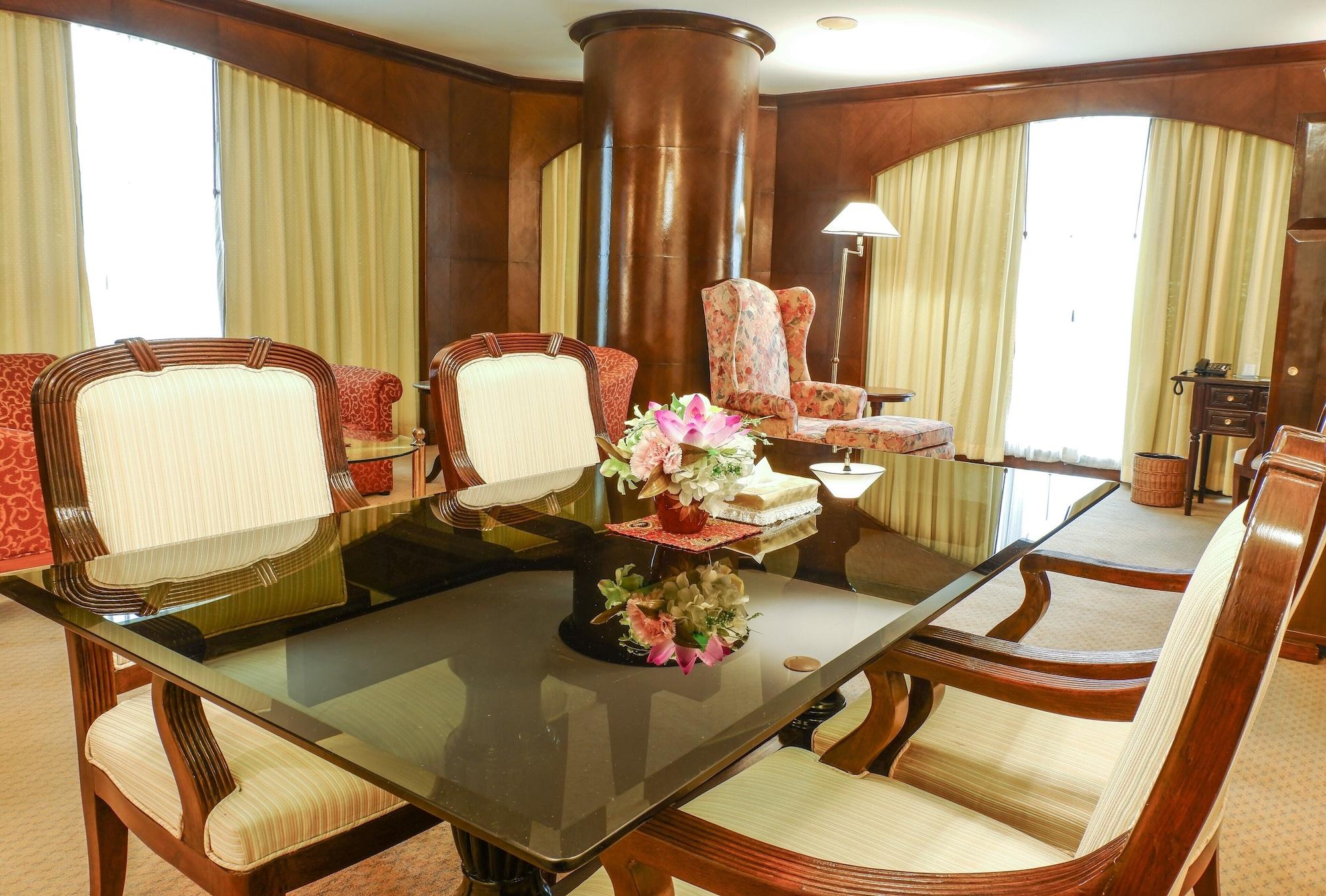 The Twin Lotus Hotel Nakhon Si Thammarat Exterior foto